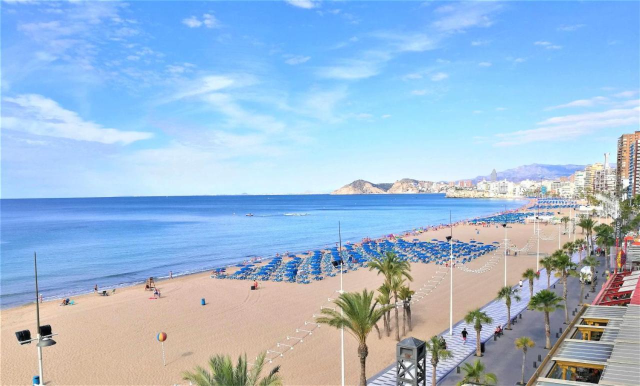 Primera Linea De Playa Frente Al Mar Benidorm Kültér fotó